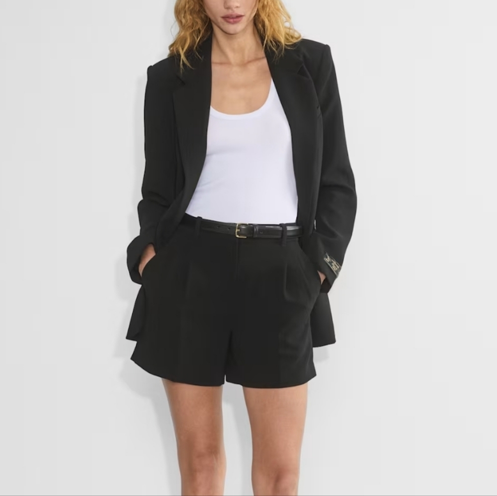 Wilfred High Waist Black Shorts